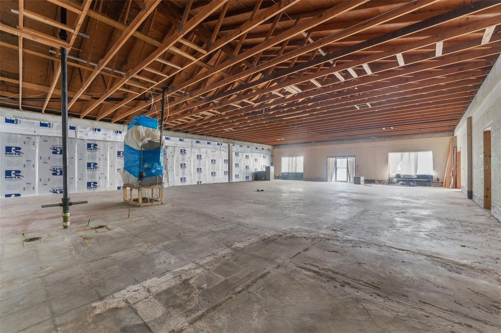 4115 Henderson Blvd Property Photo 16