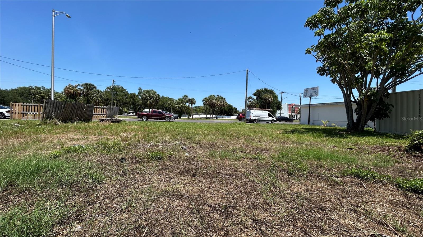 9909 S 41 Hwy Property Photo