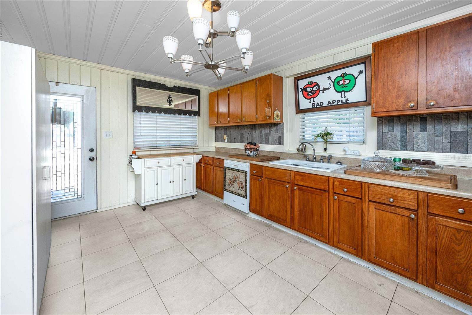 1683 Pine St Property Photo 13