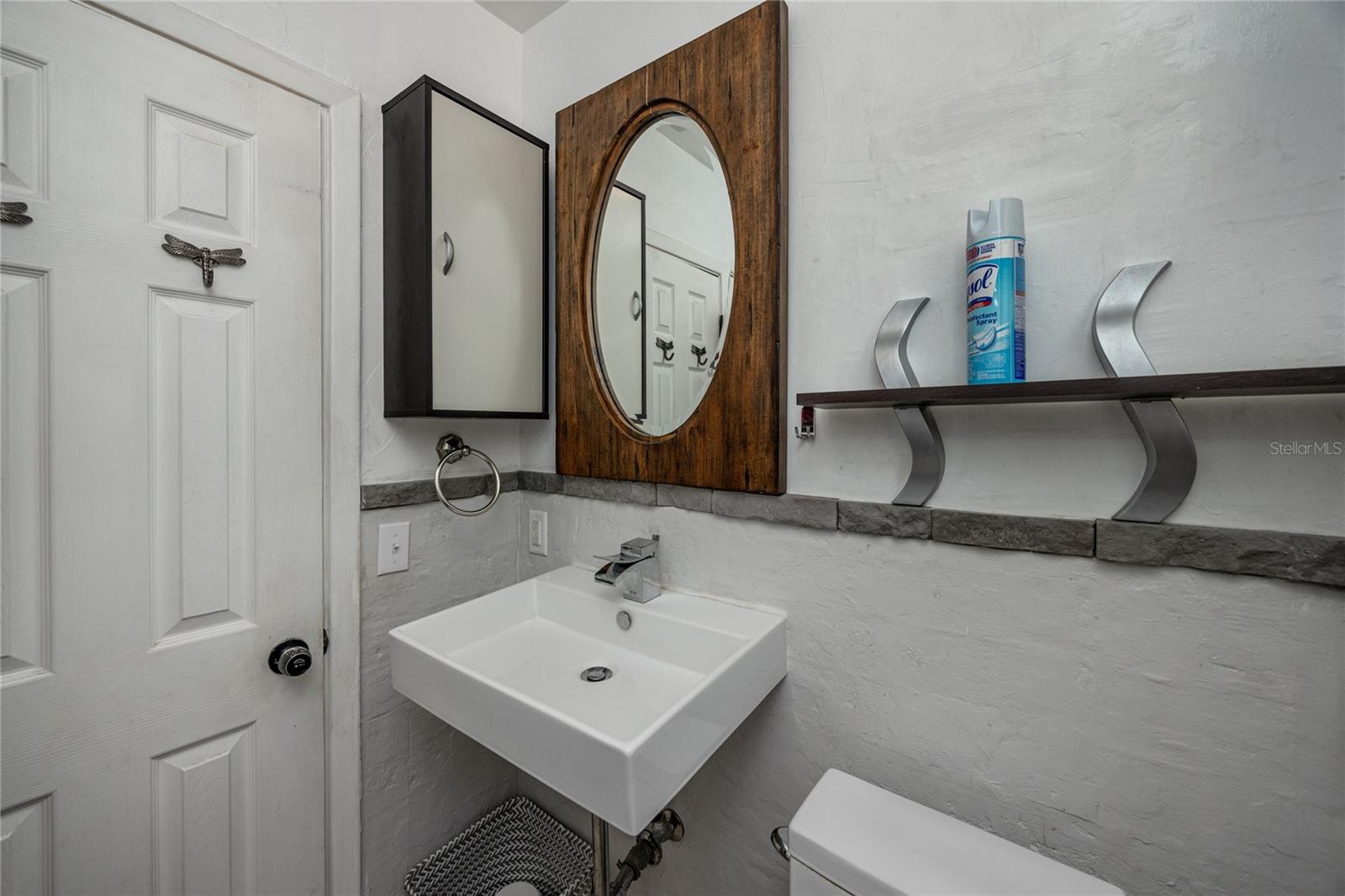 1683 Pine St Property Photo 22