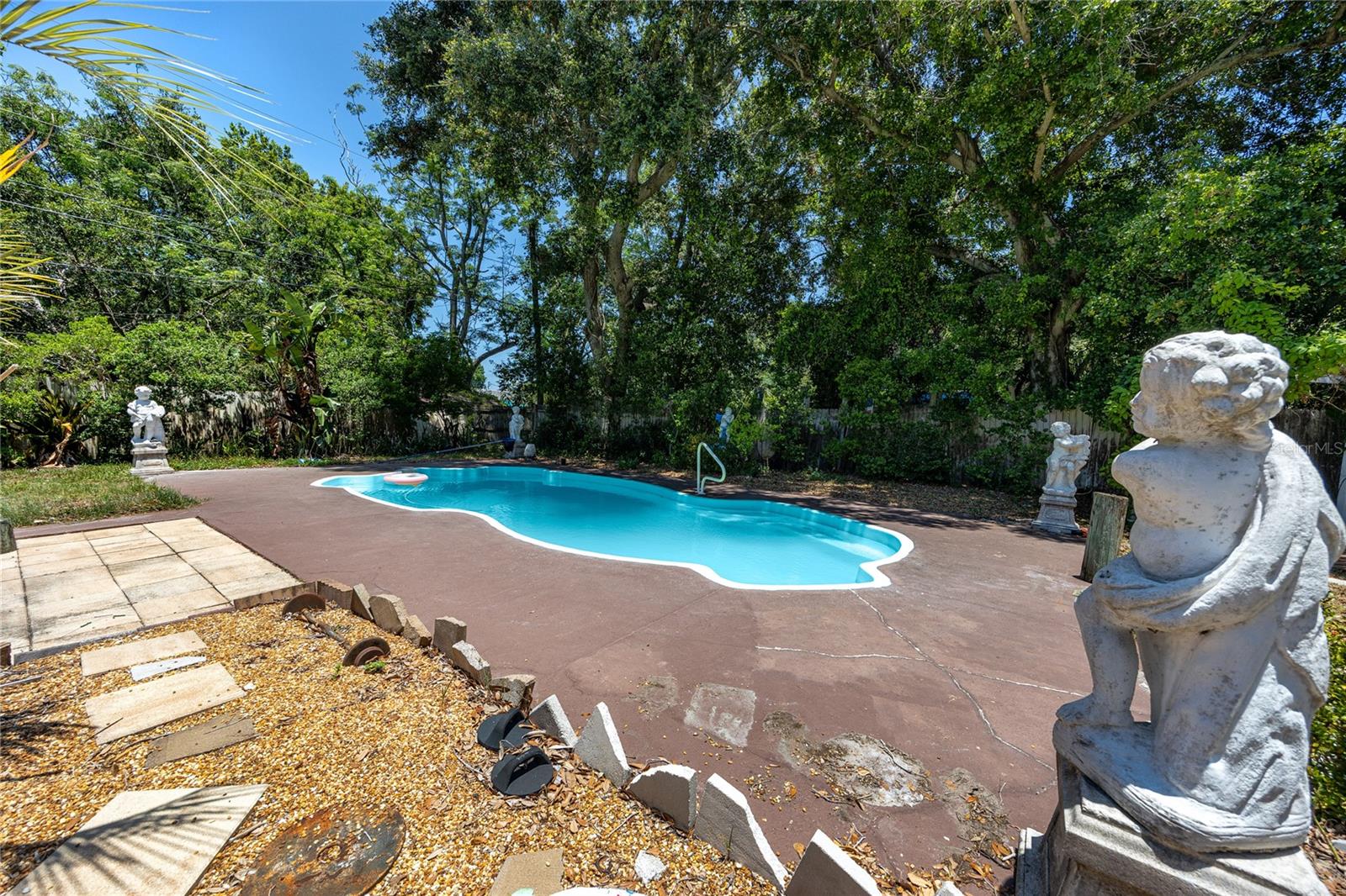 1683 Pine St Property Photo 27