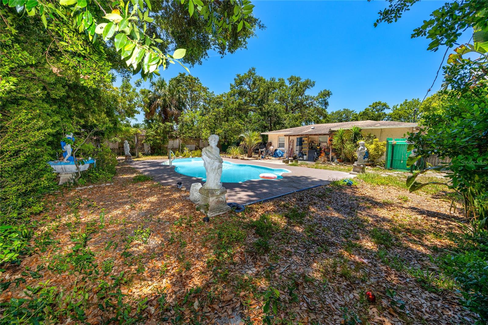 1683 Pine St Property Photo 32