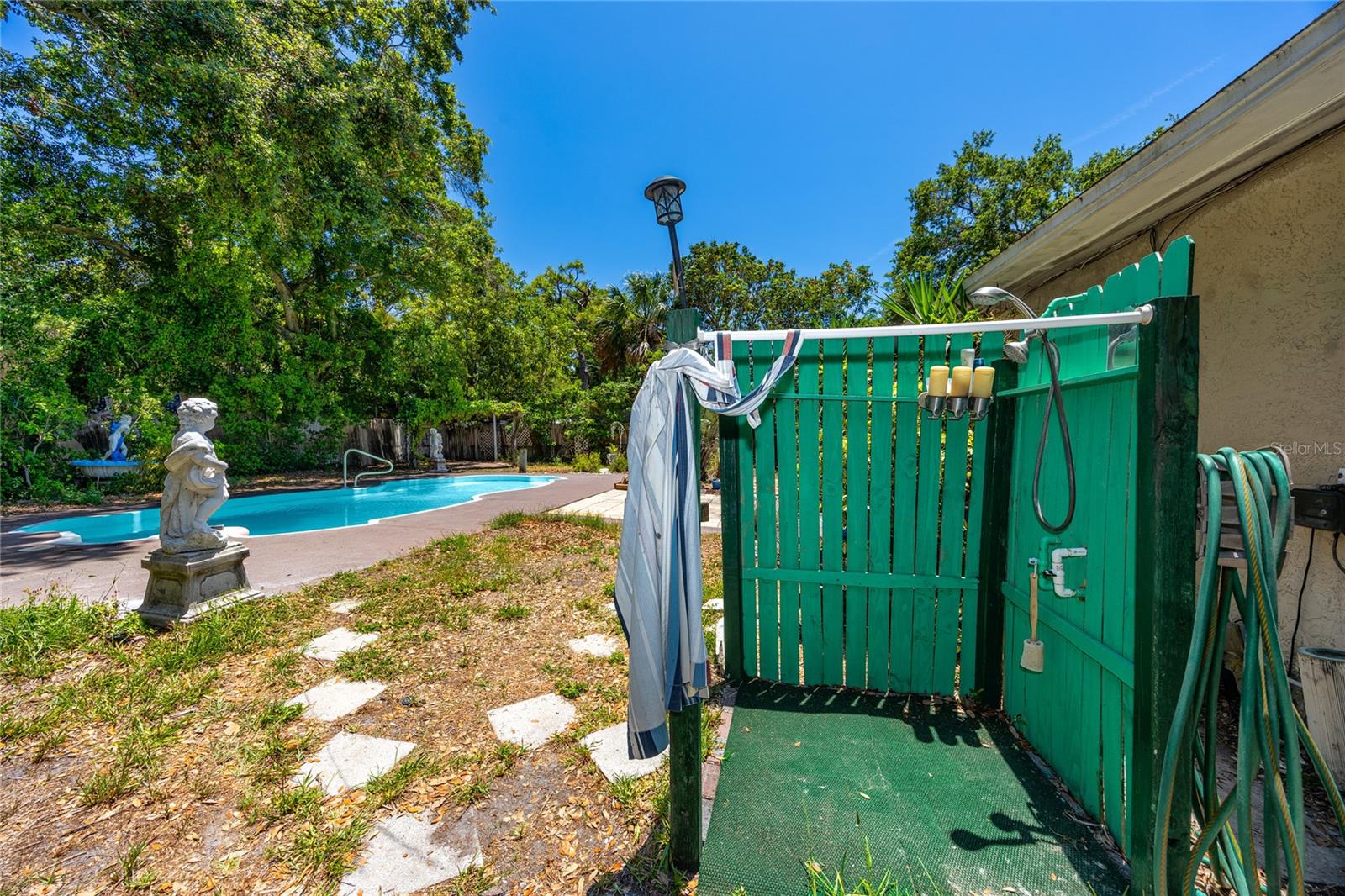 1683 Pine St Property Photo 35