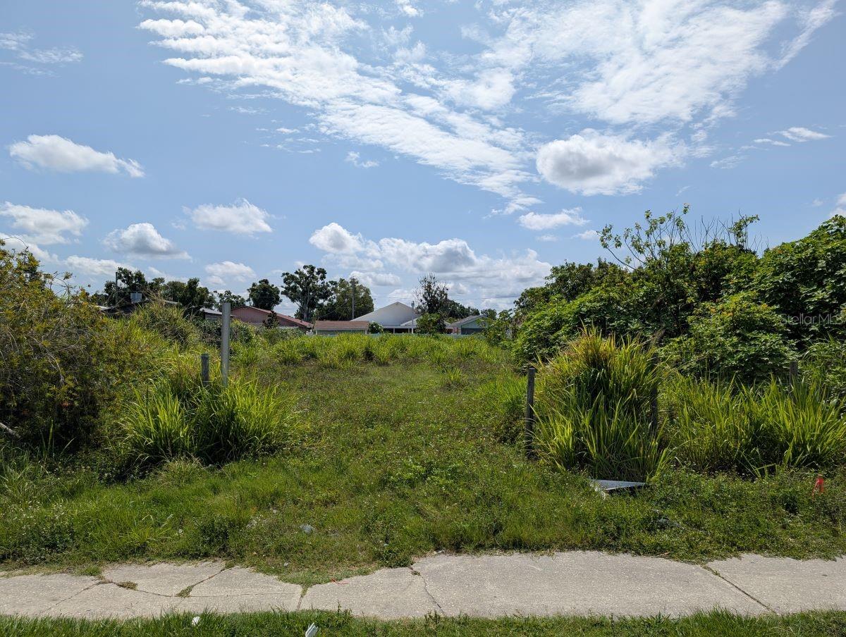 7007 N Manhattan Ave Property Photo 1