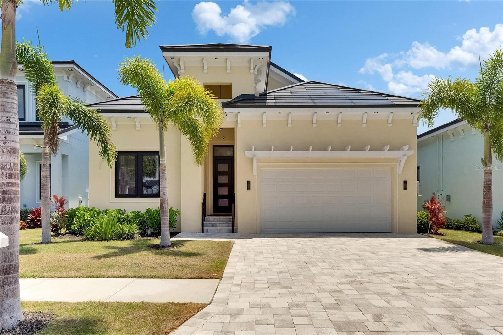 6532 Simone Shores Cir Property Photo 1