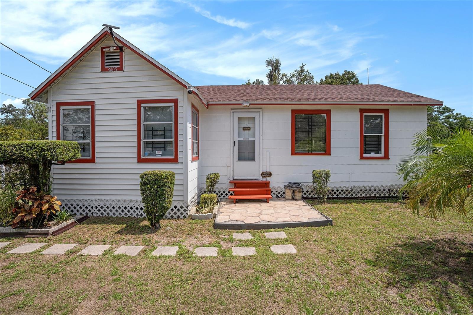 3405 E Diana St Property Photo 1