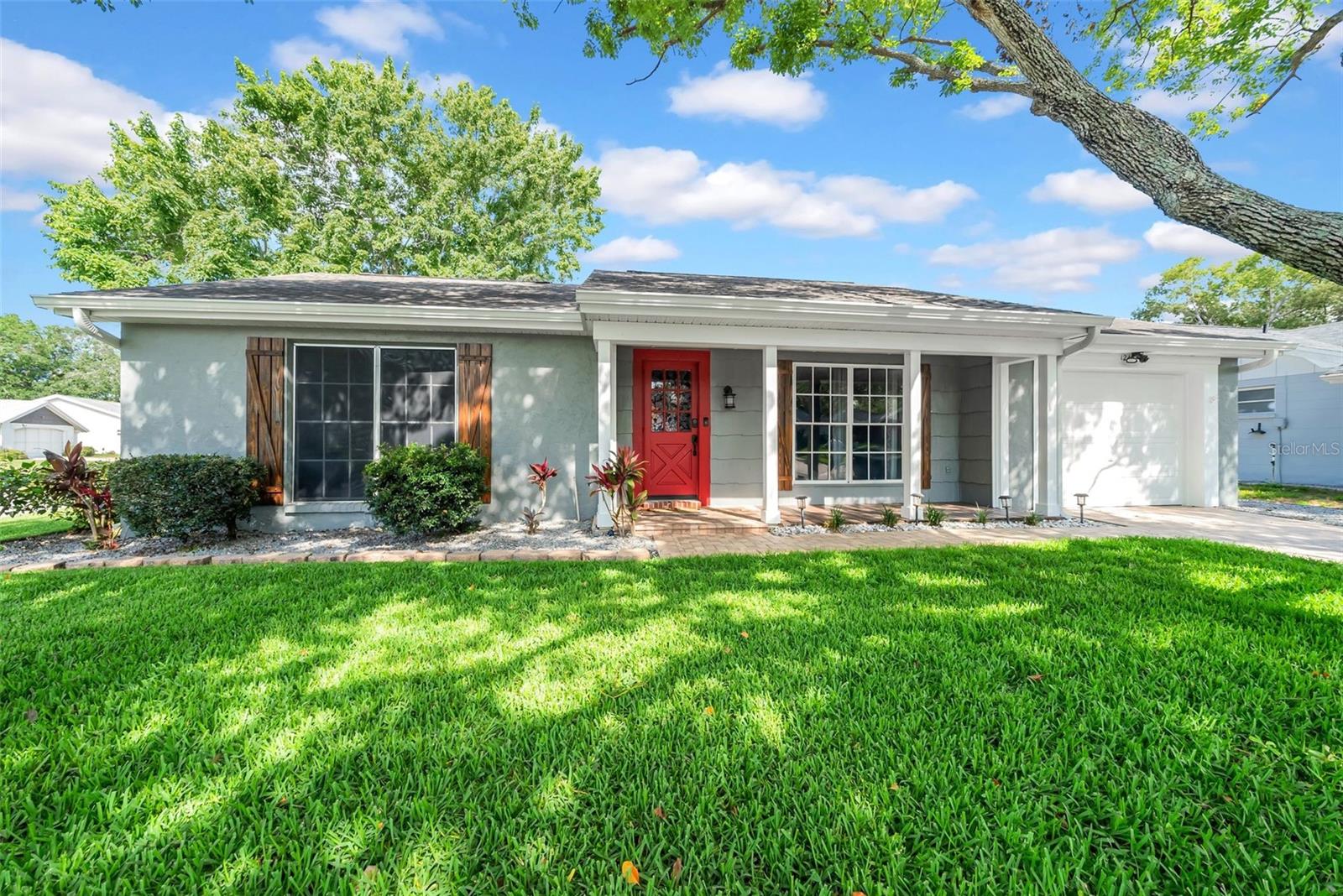12401 YORKTOWN LN