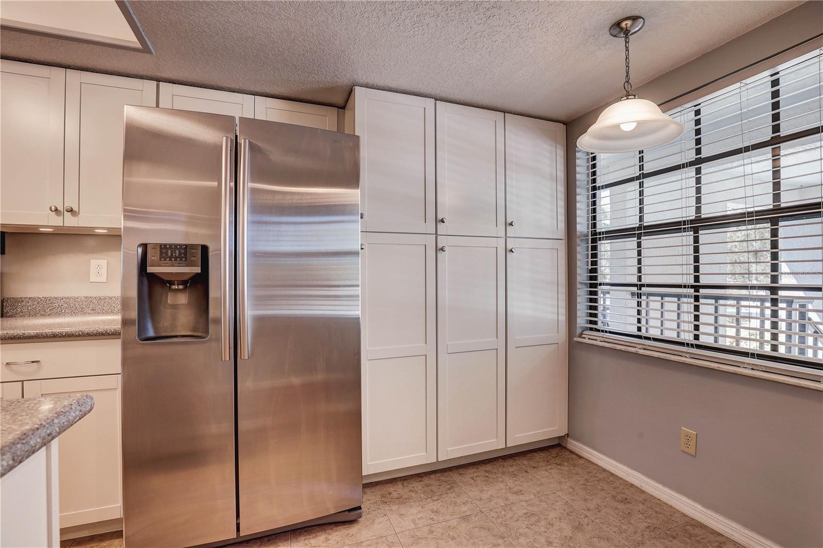 11800 Park Blvd #208 Property Photo 6