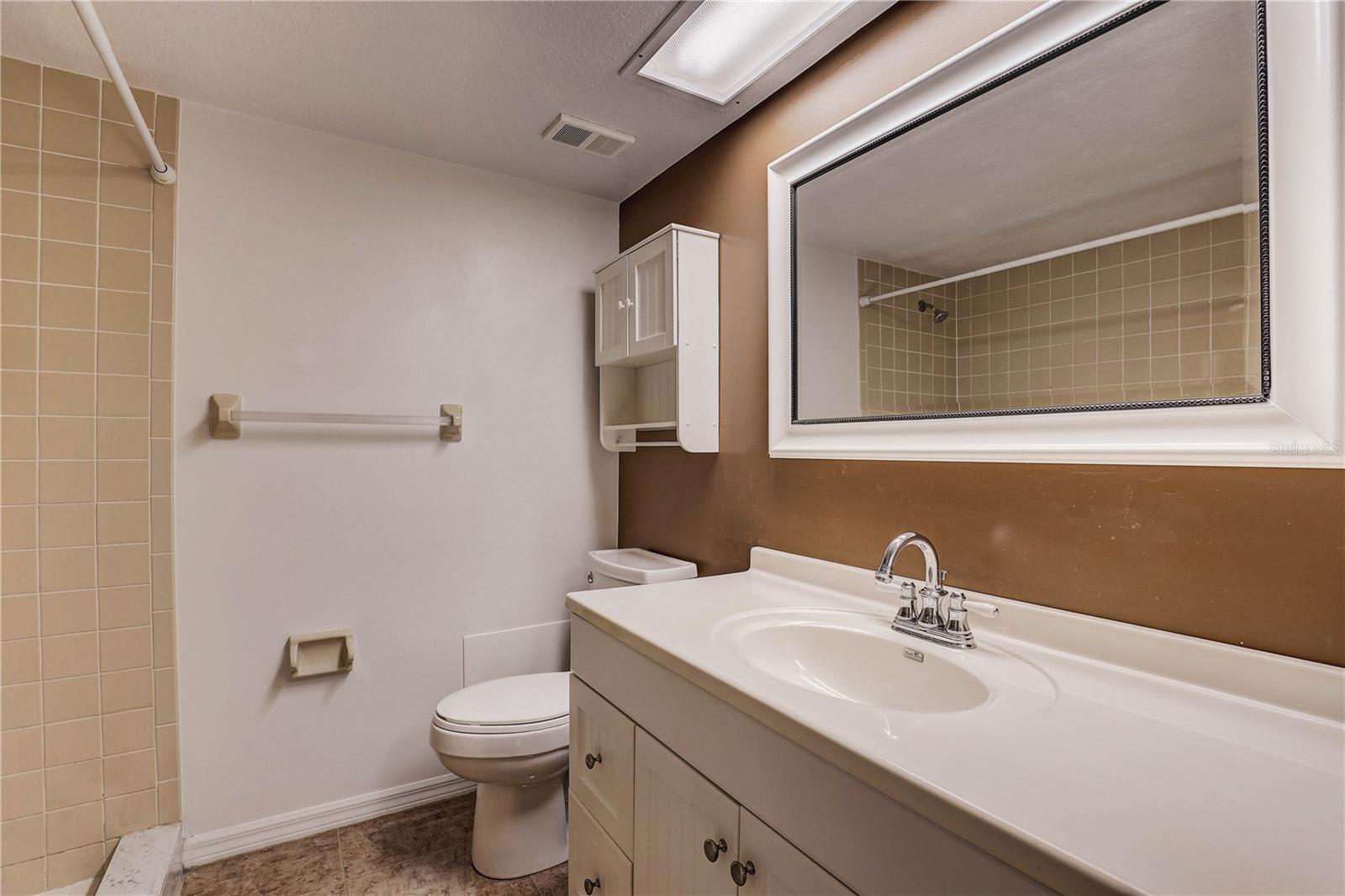 11800 Park Blvd #208 Property Photo 17