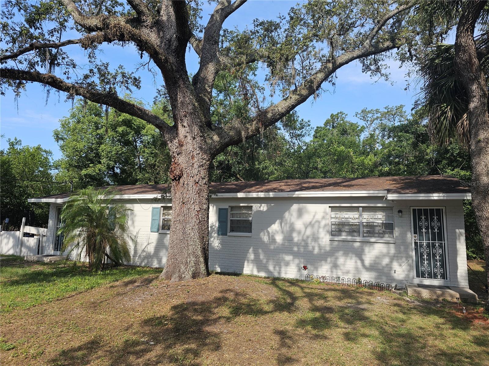 10010 N Lantana Ave Property Photo 1