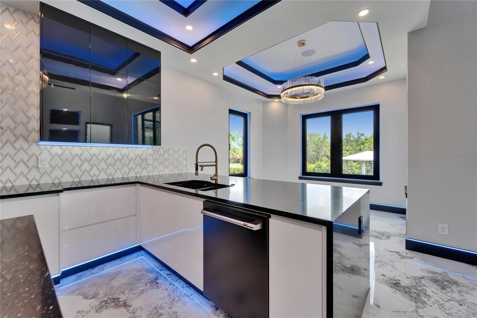 6520 Simone Shores Cir Property Photo 55