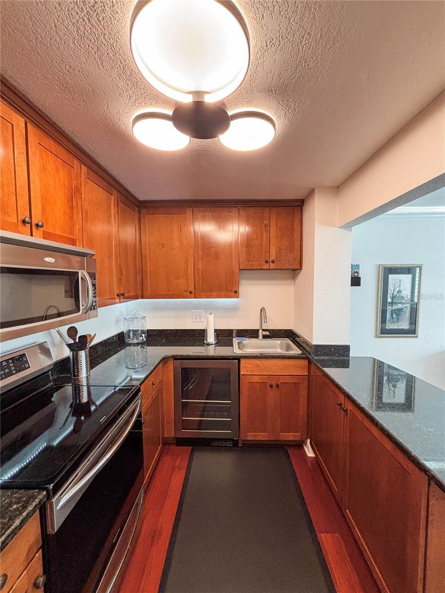 210 5th Ave S #209 Property Photo 5