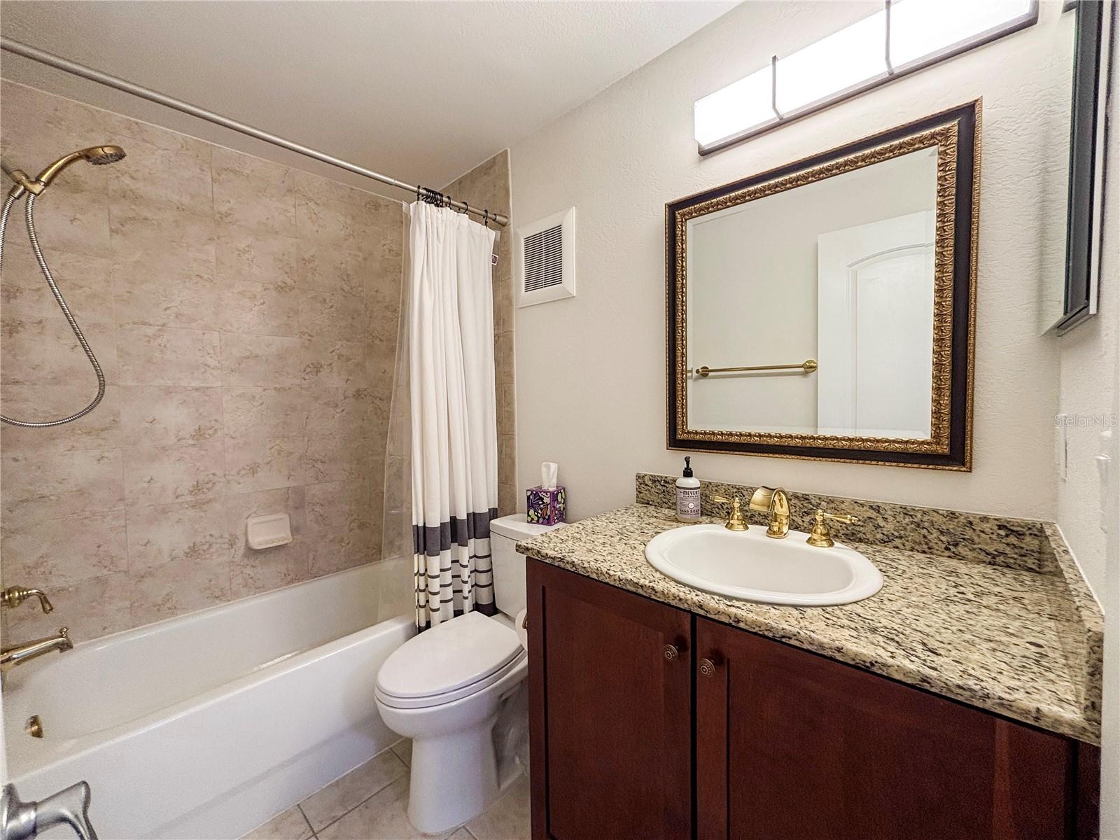 210 5th Ave S #209 Property Photo 40