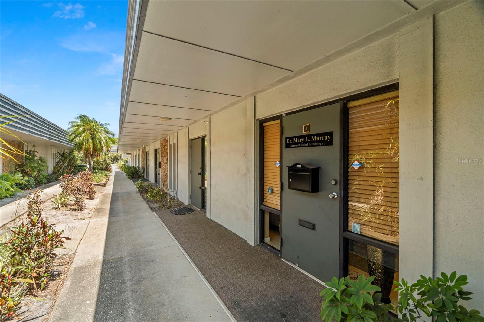 10333 SEMINOLE BLVD #6 Property Photo 1