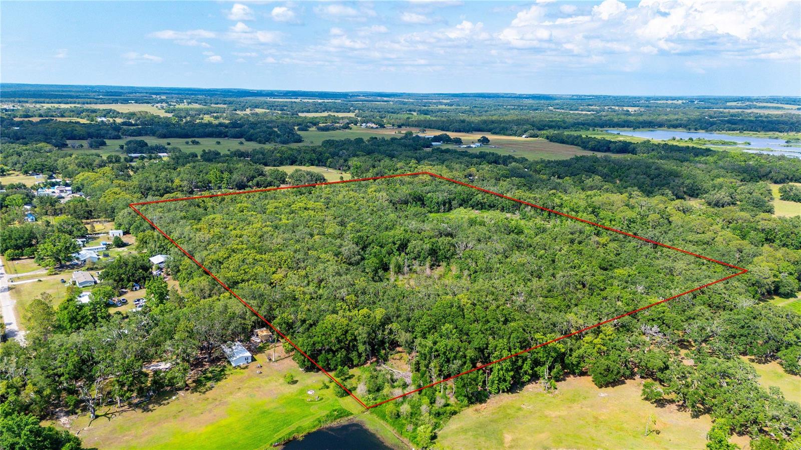 Bradley Dr Property Photo 4