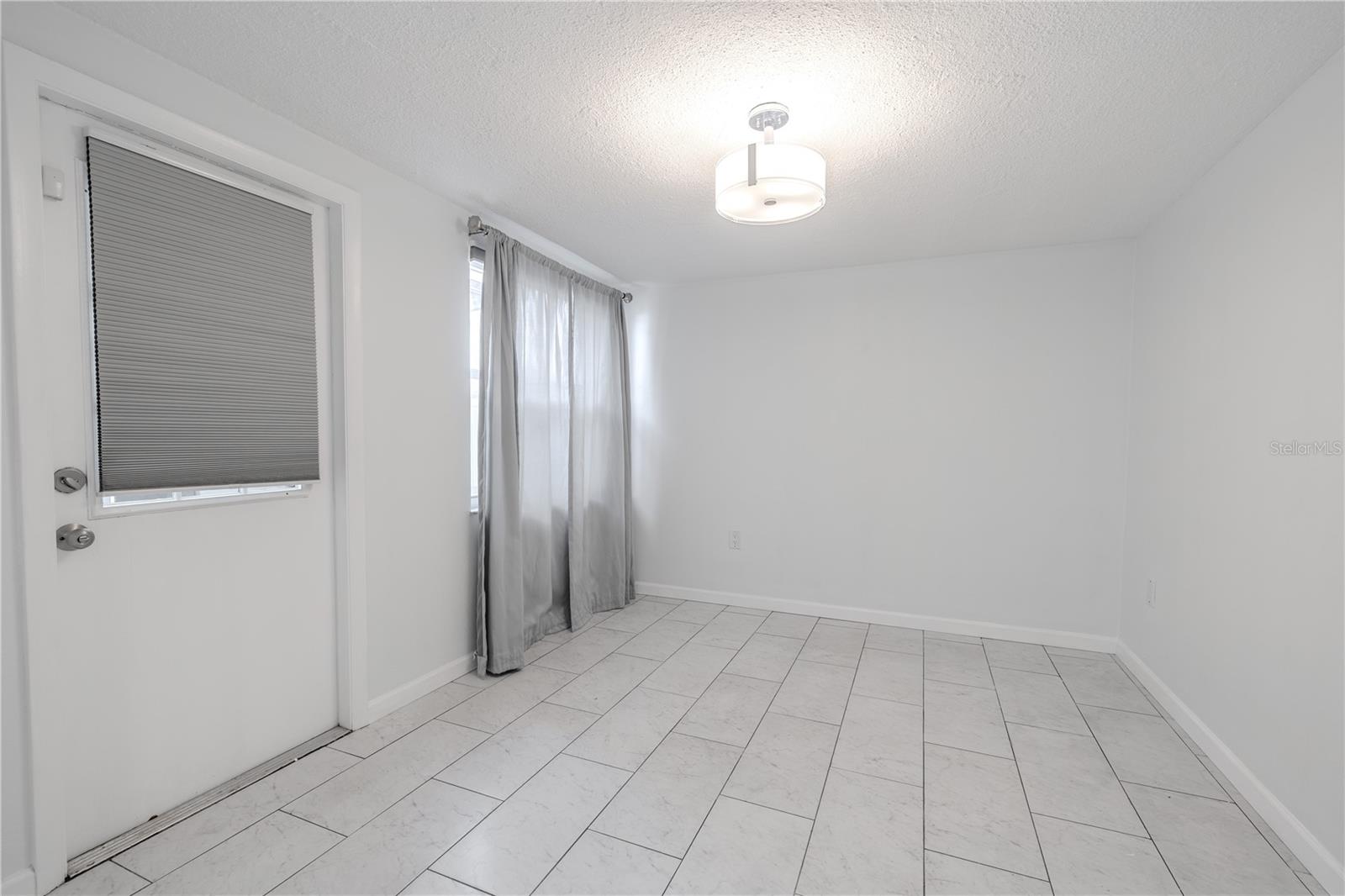 3145 Domino Dr Property Photo 16