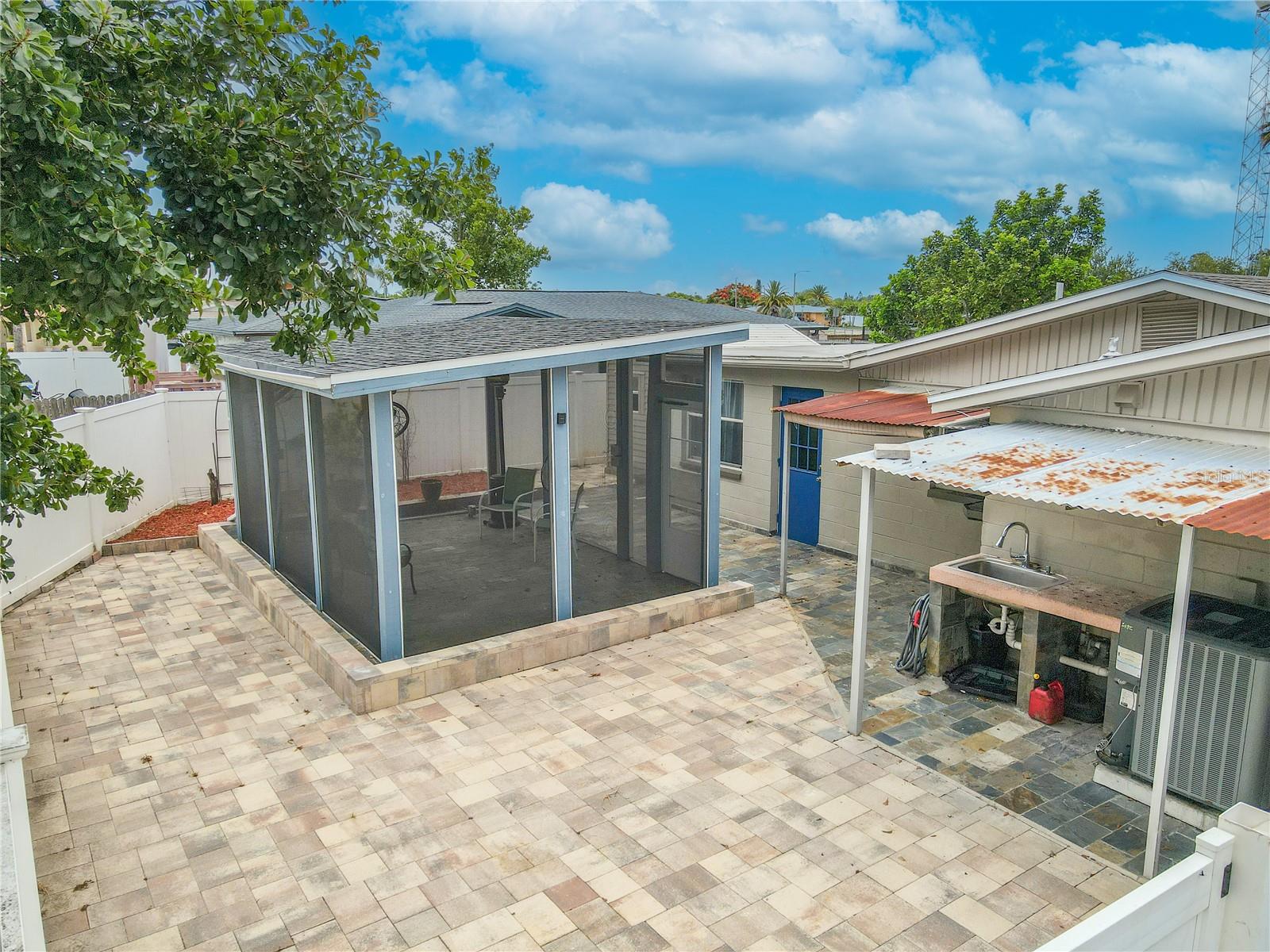 3145 Domino Dr Property Photo 28