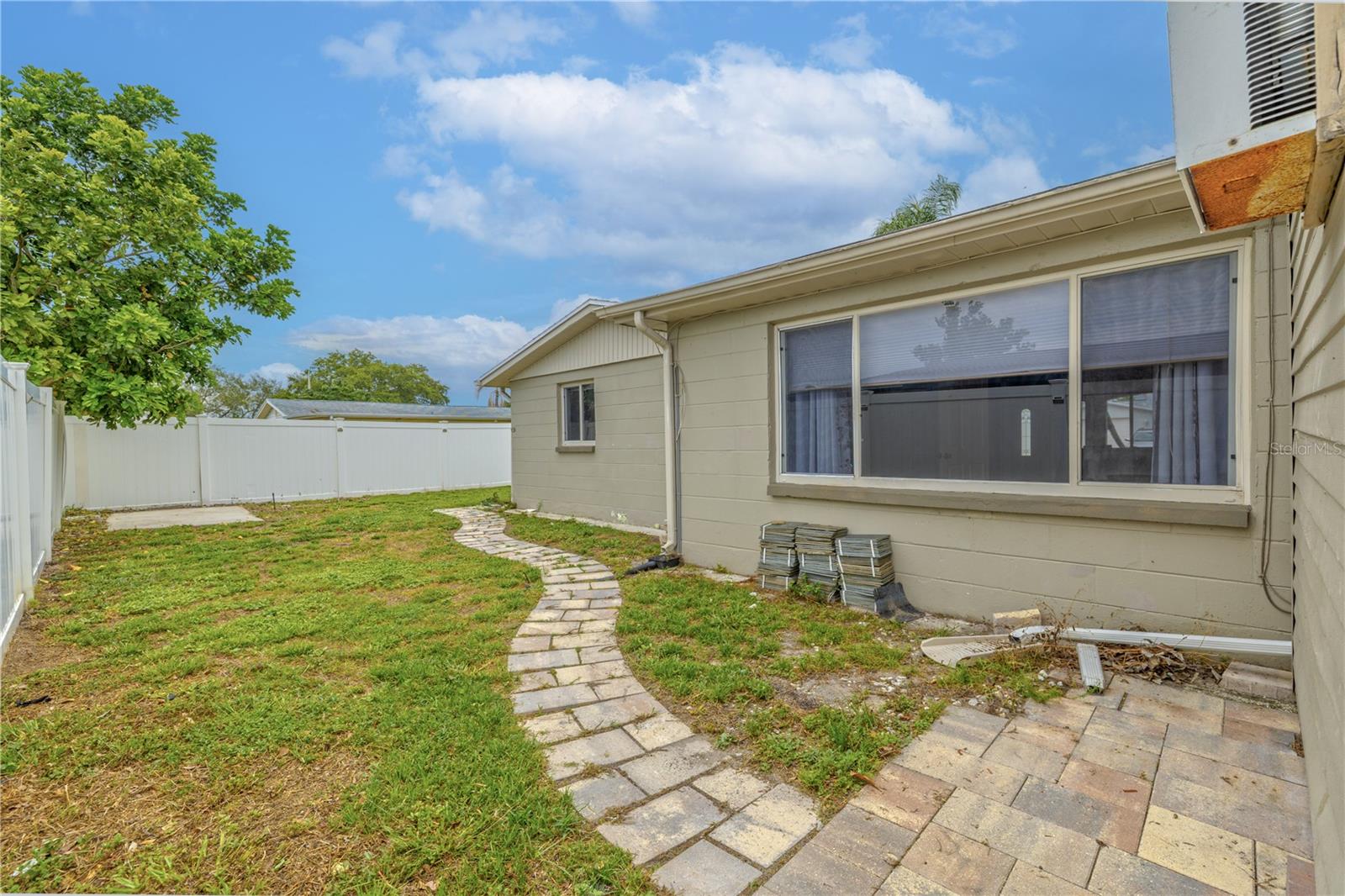 3145 Domino Dr Property Photo 35