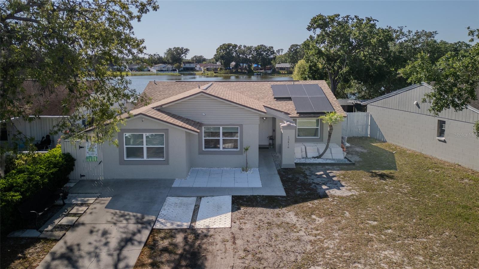 12416 Queensland Ln Property Photo 1
