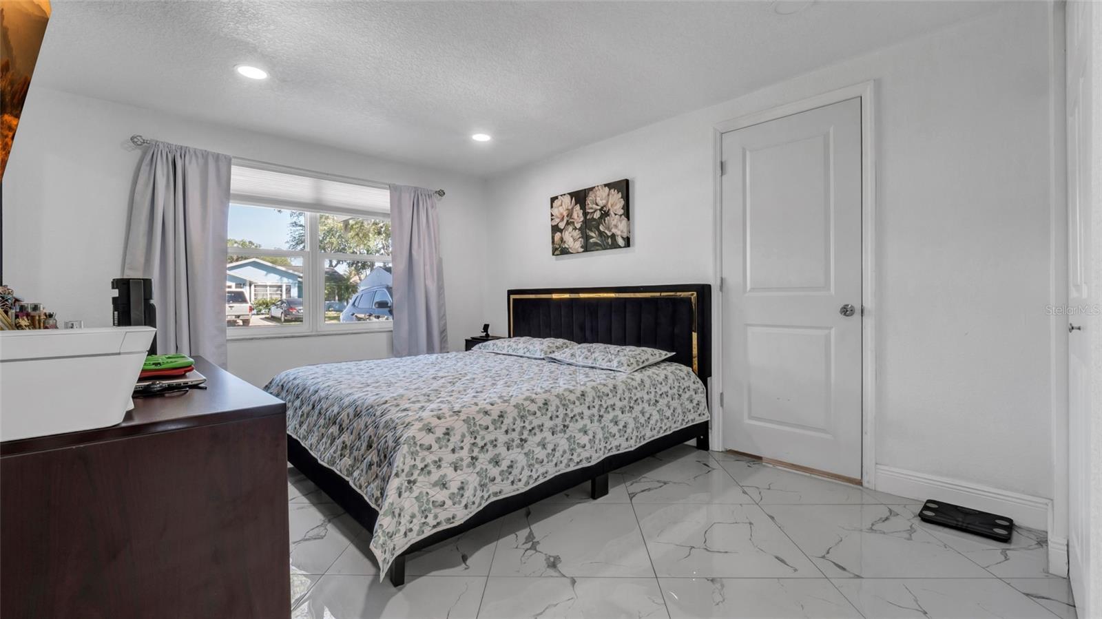 12416 Queensland Ln Property Photo 22