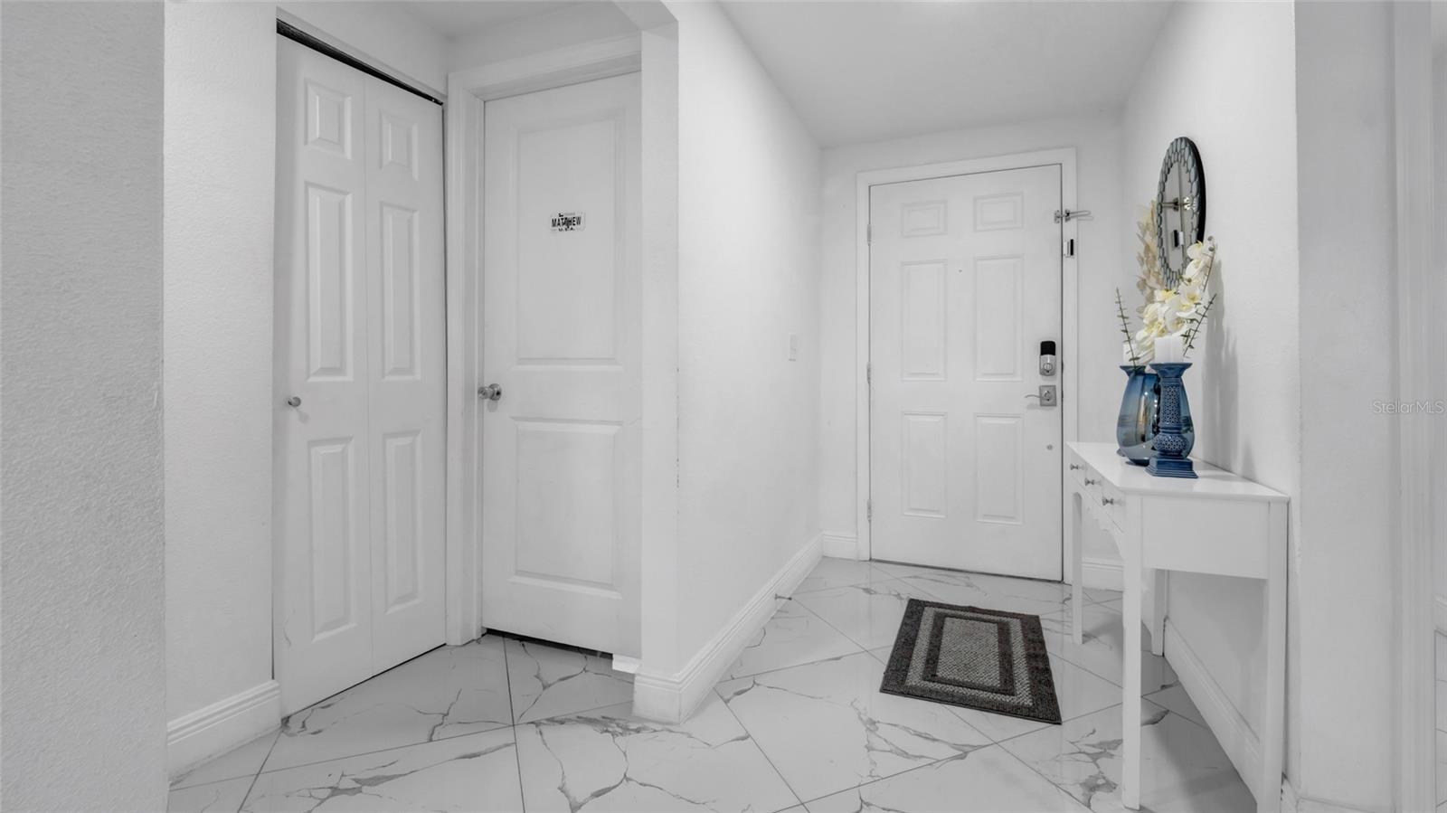 12416 Queensland Ln Property Photo 24