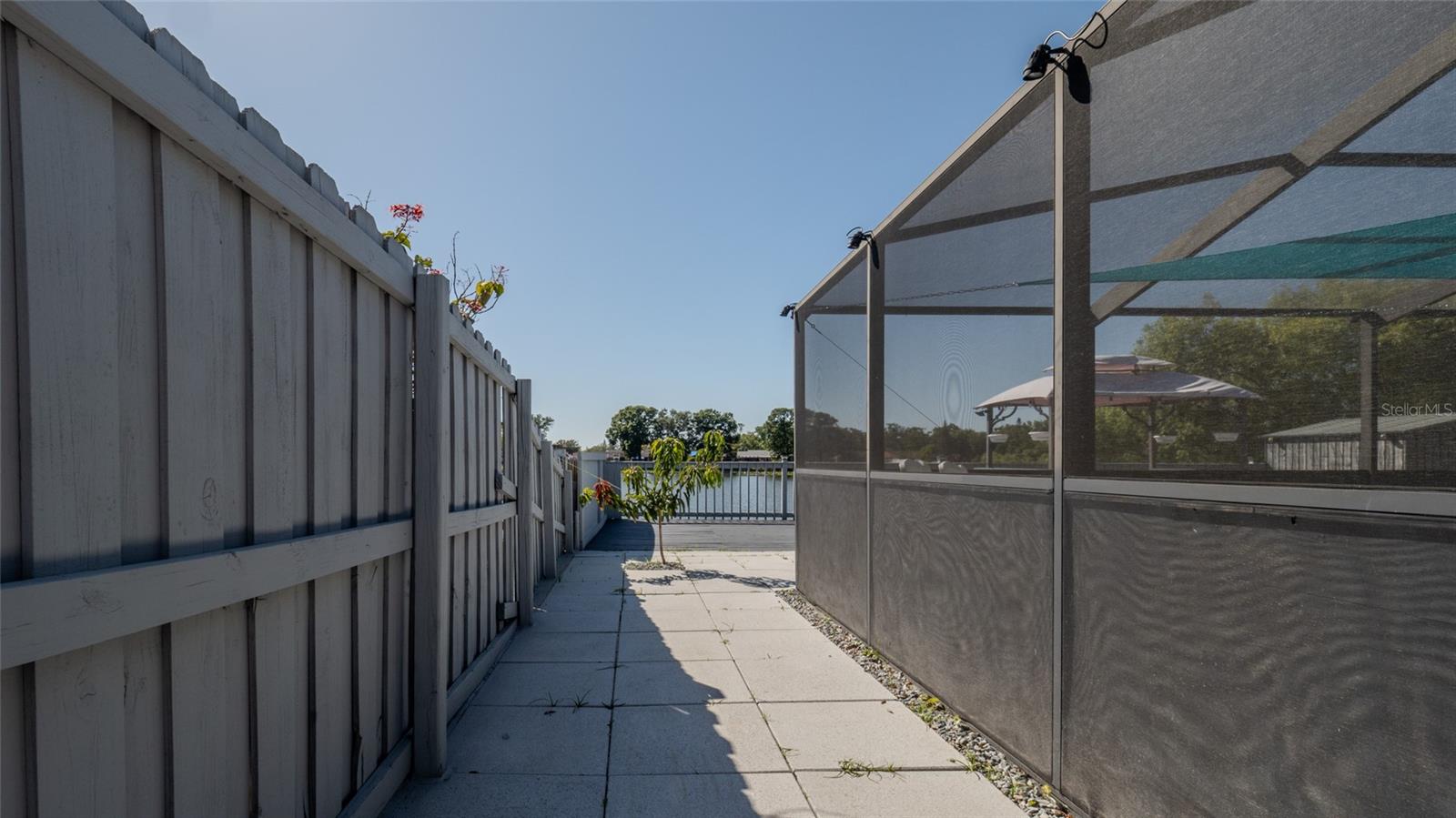 12416 Queensland Ln Property Photo 35