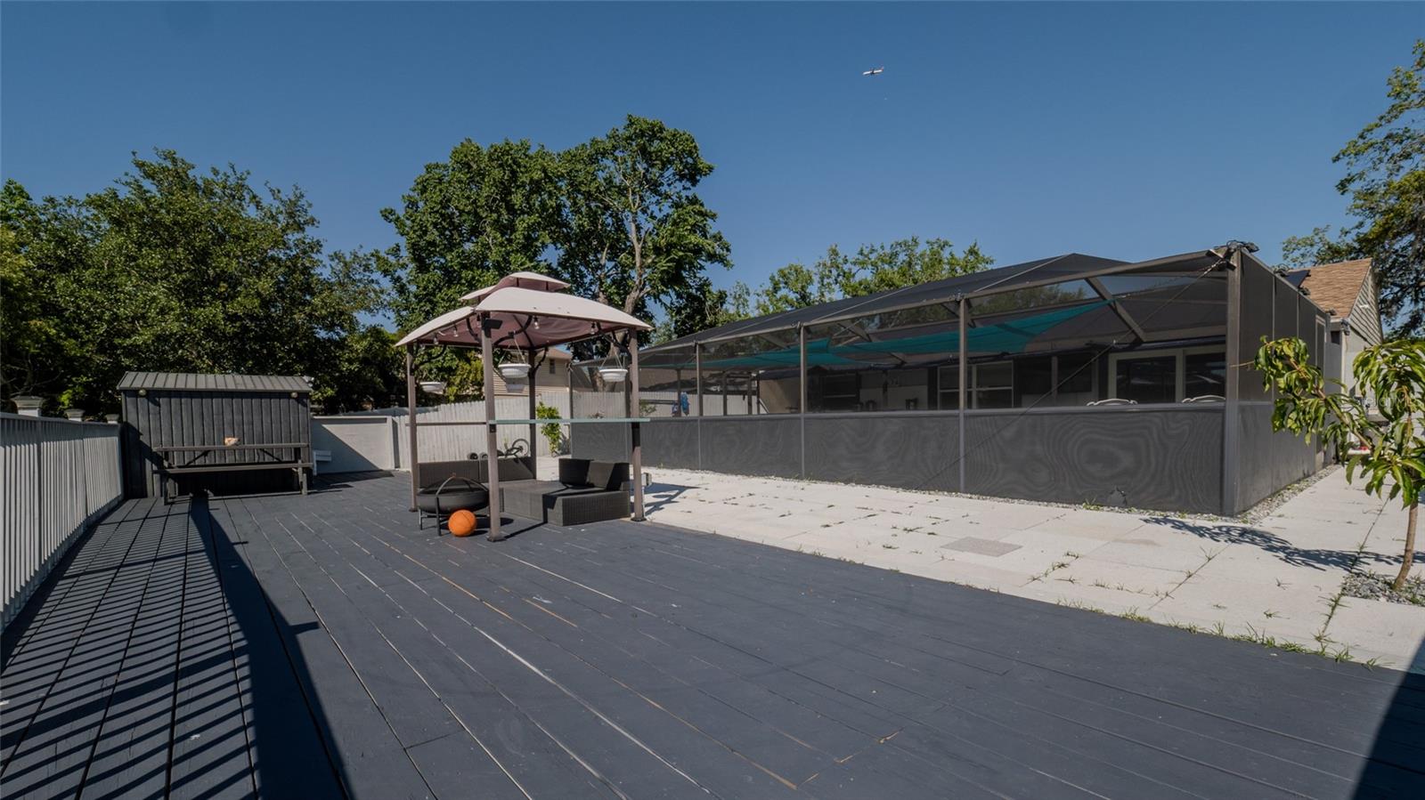 12416 Queensland Ln Property Photo 37