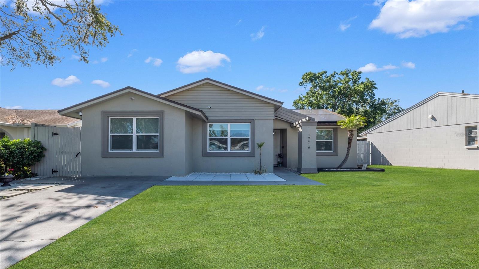 12416 Queensland Ln Property Photo 44
