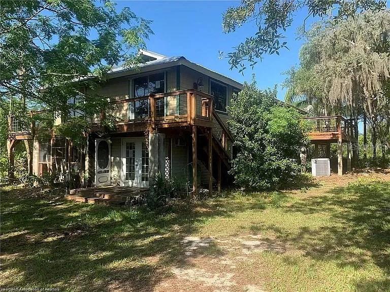 2530 Van Pelt Rd Property Photo 1