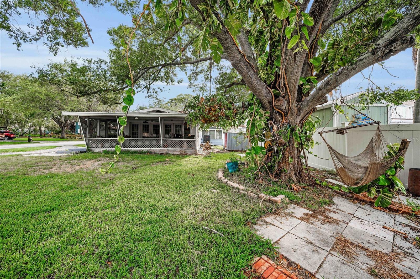 394 Georgia Ave Property Photo 24