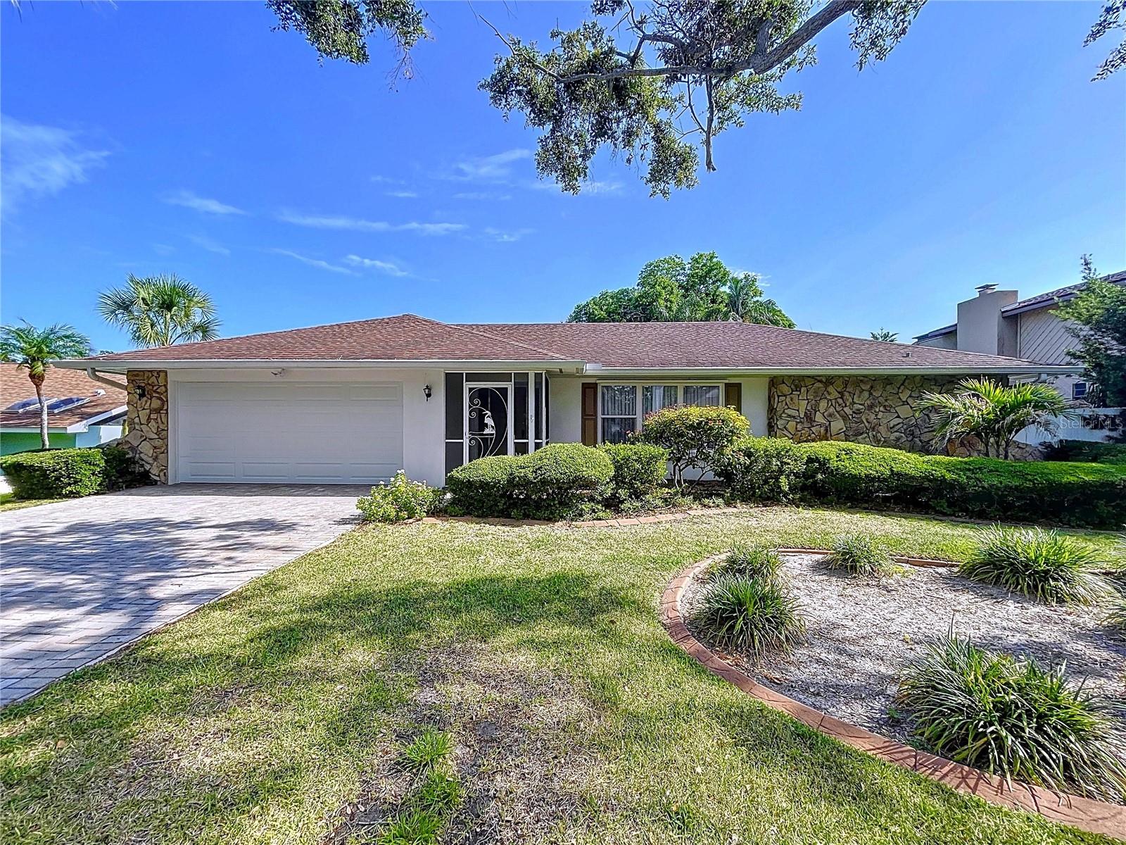 13725 Oak Forest Blvd N Property Photo 1