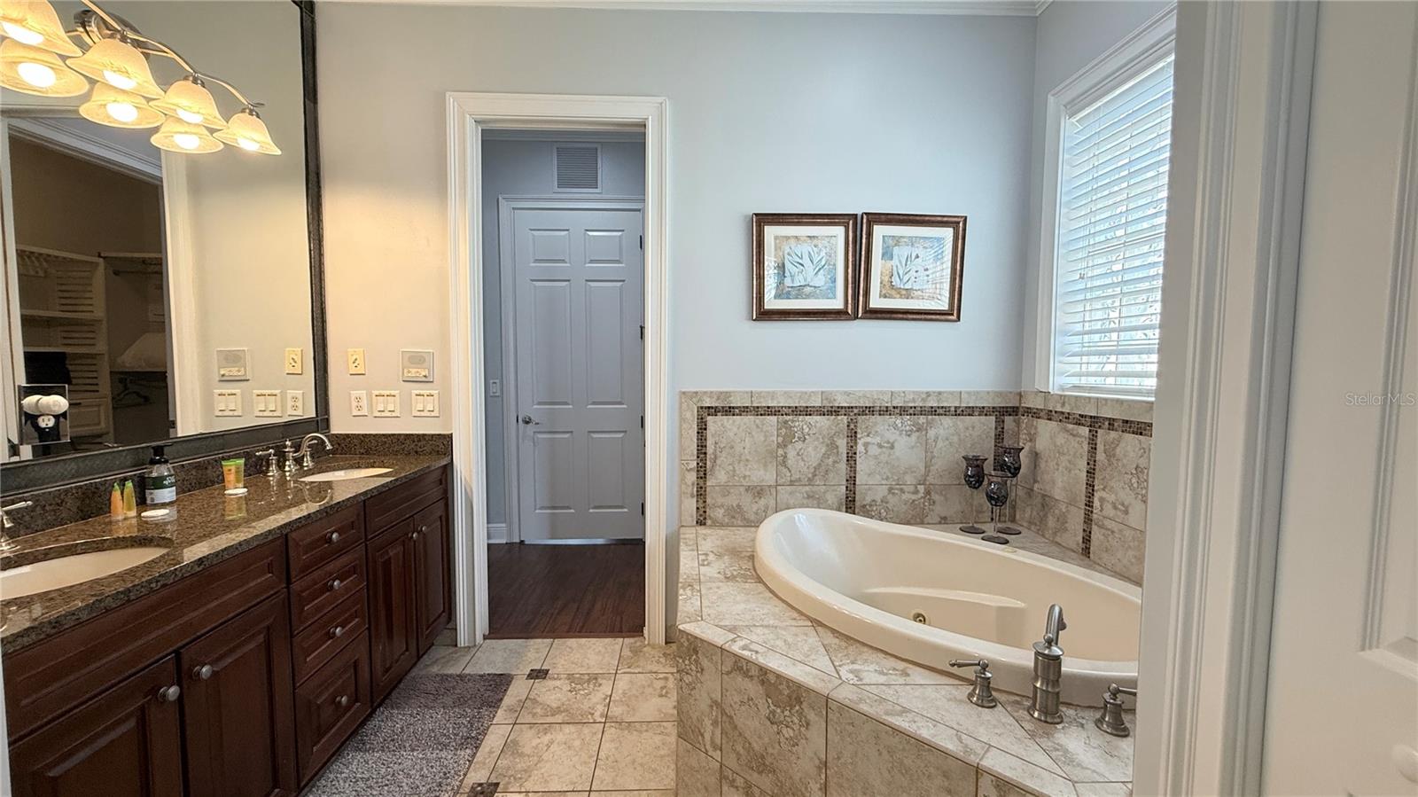 7810 Whitemarsh Way Property Photo 17