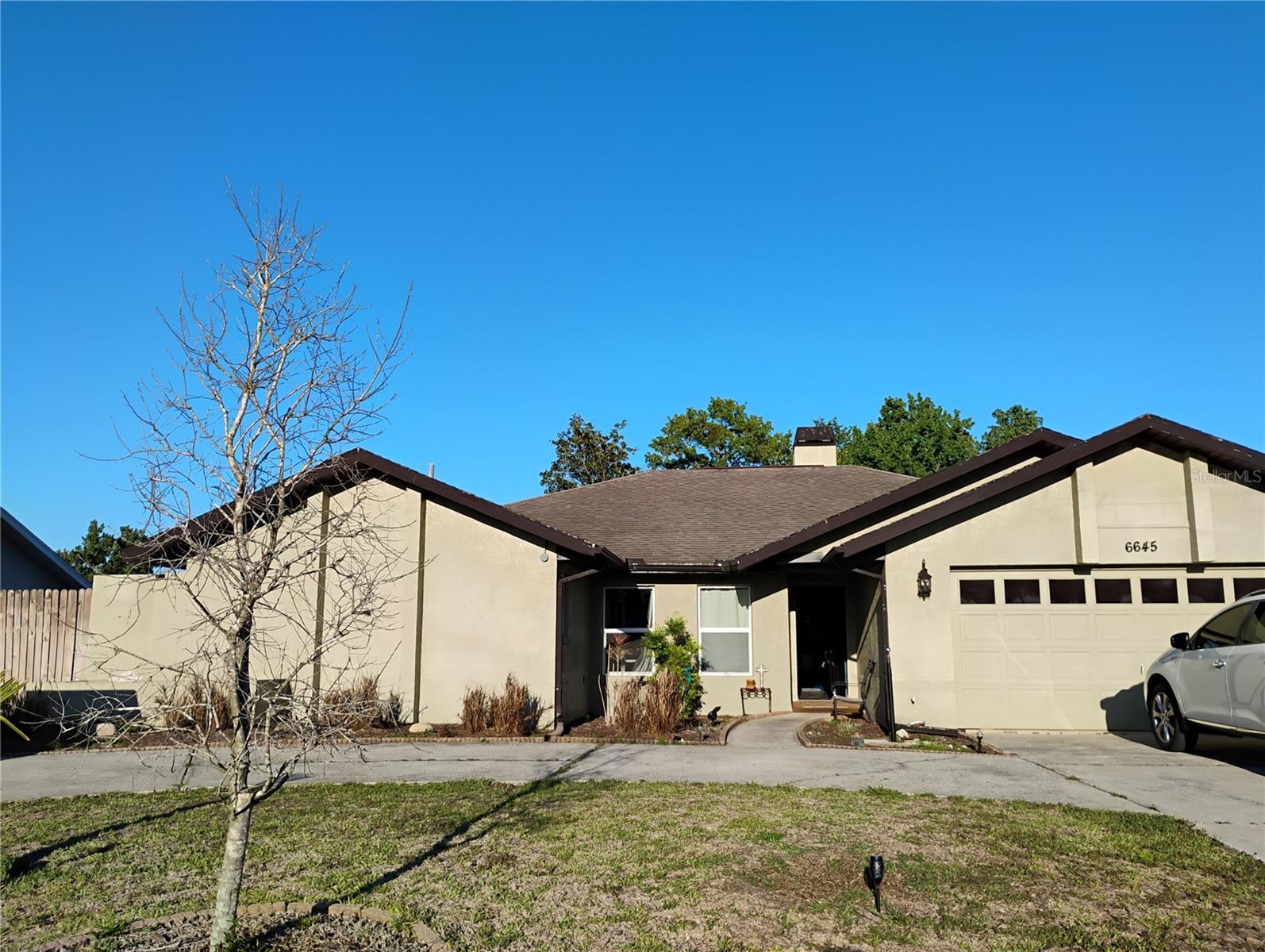 6645 FREEPORT DR Property Photo 1