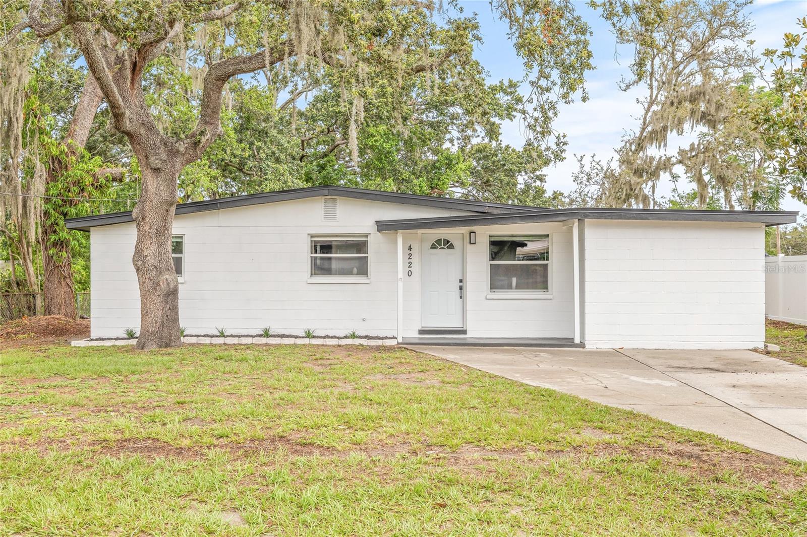 4220 E Regnas Ave Property Photo 1