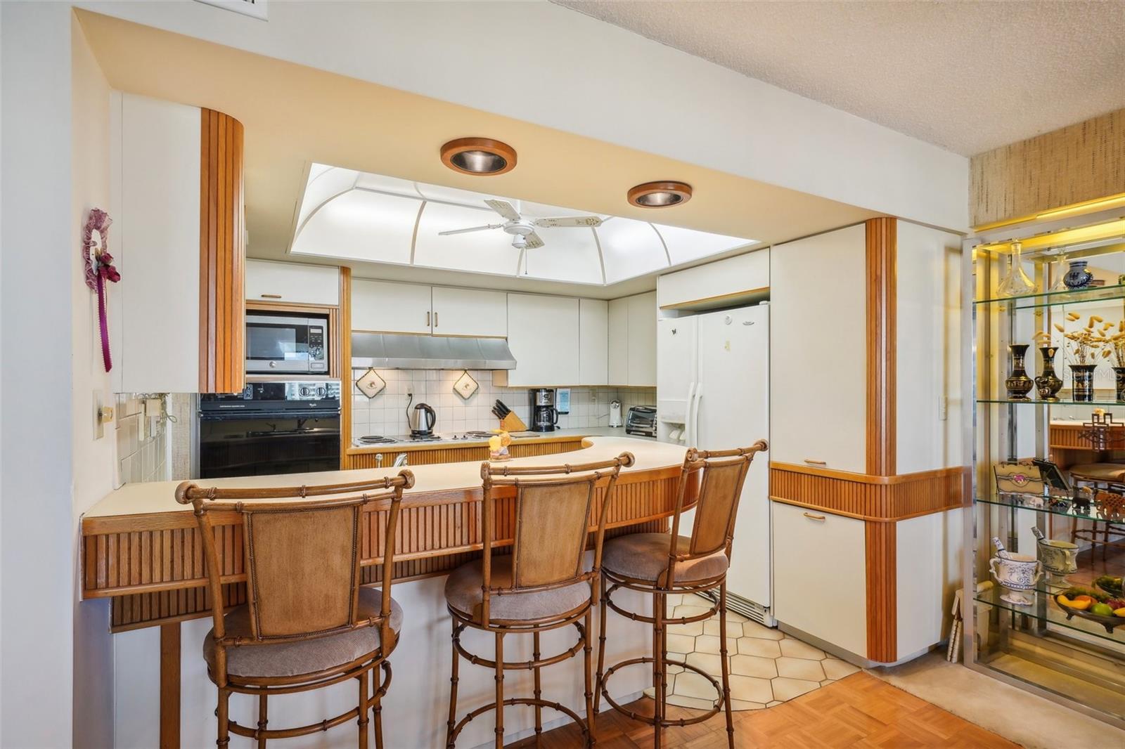 7400 Sun Island Dr S #802 Property Photo 15