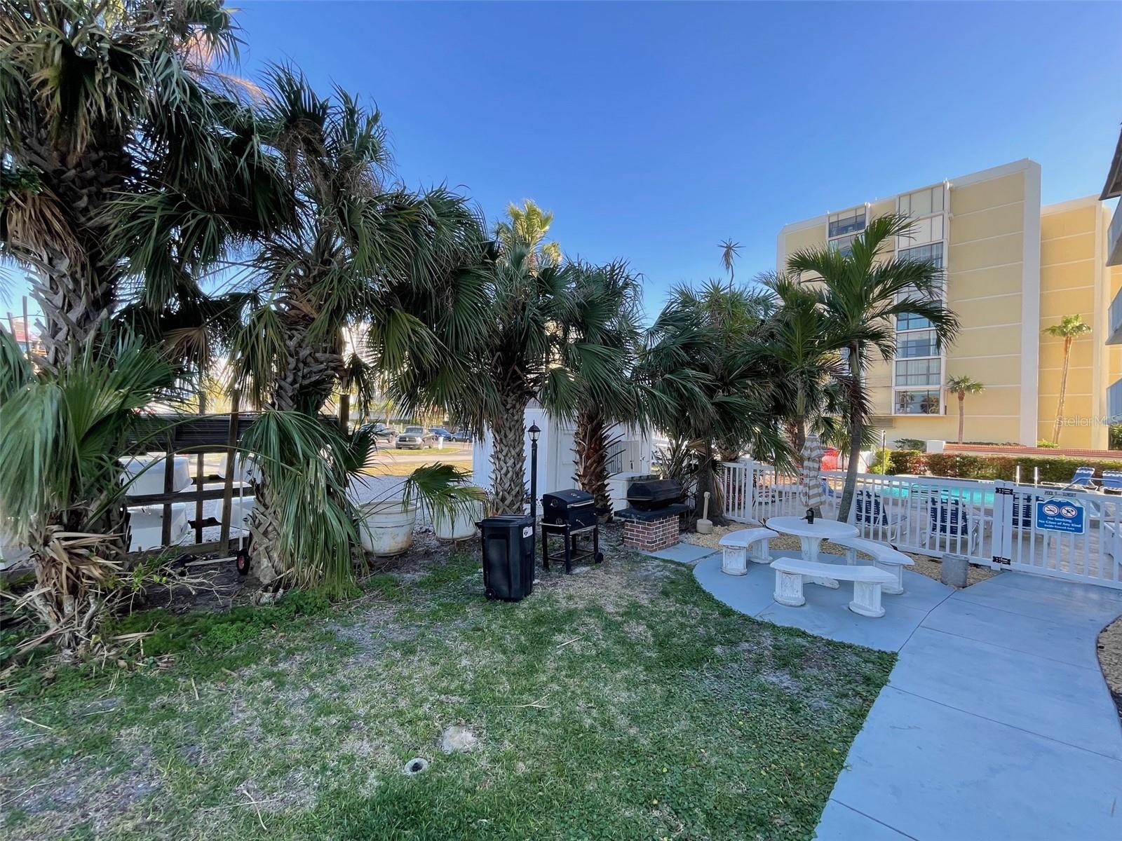 800 Bayway Blvd #14 Property Photo 20