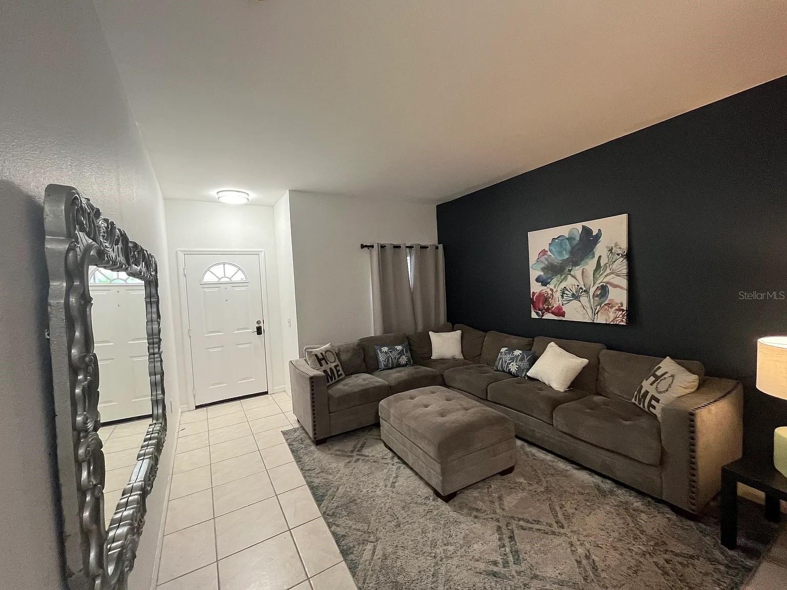7755 Plantation Cir Property Photo 3