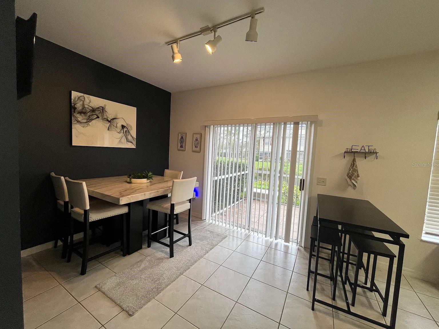 7755 Plantation Cir Property Photo 9