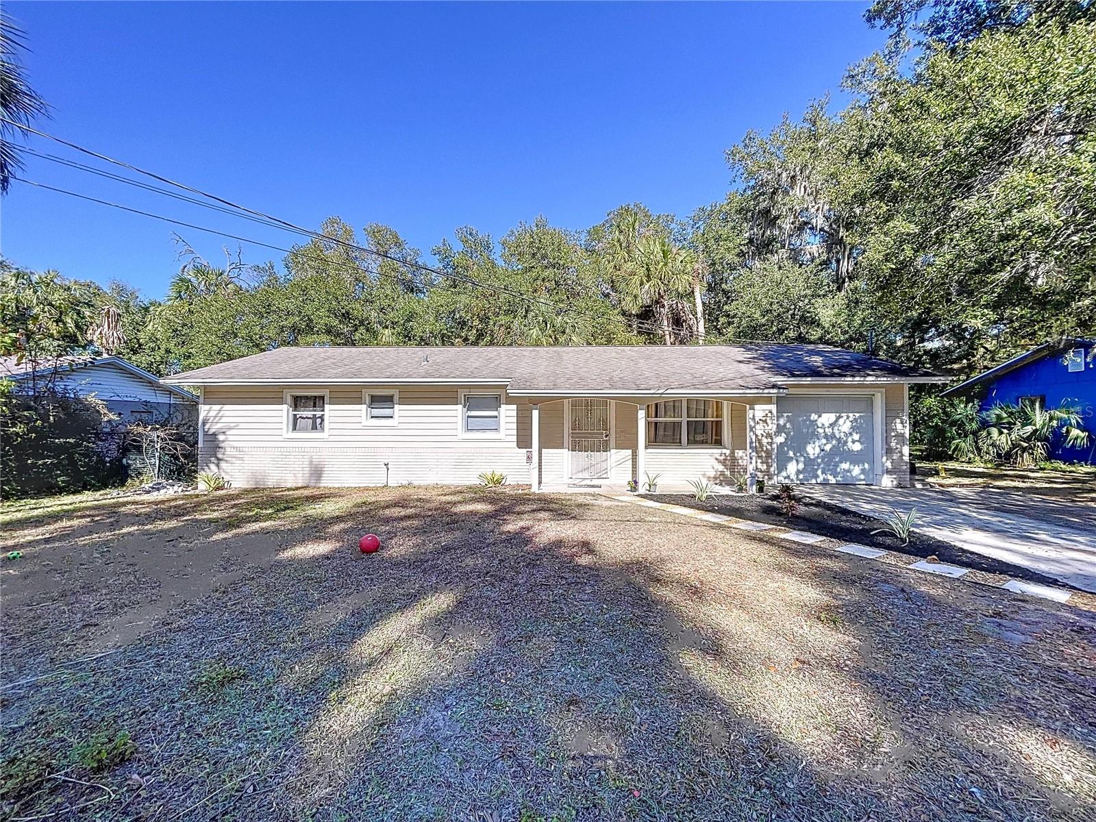 1585 W J Williams Ln Property Photo 1