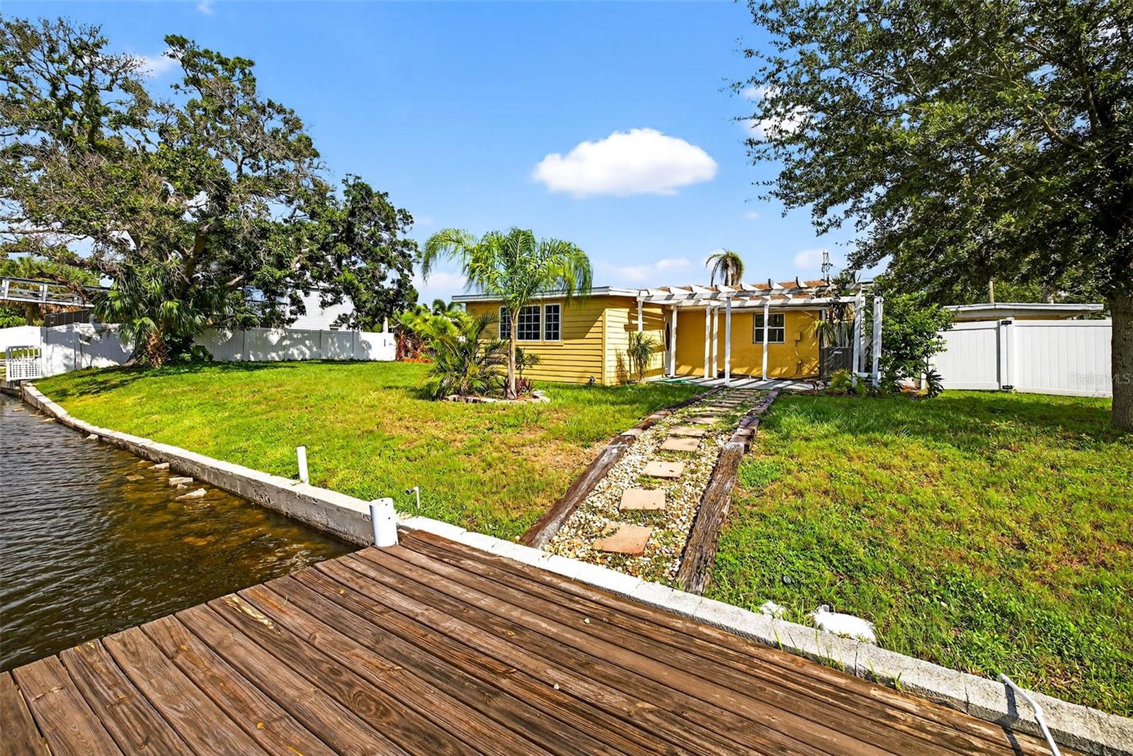 3225 W Shell Point Rd Property Photo 12