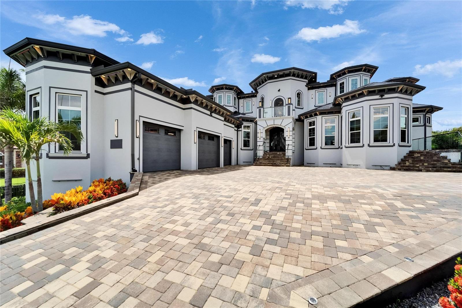 6526 Surfside Blvd Property Photo 14