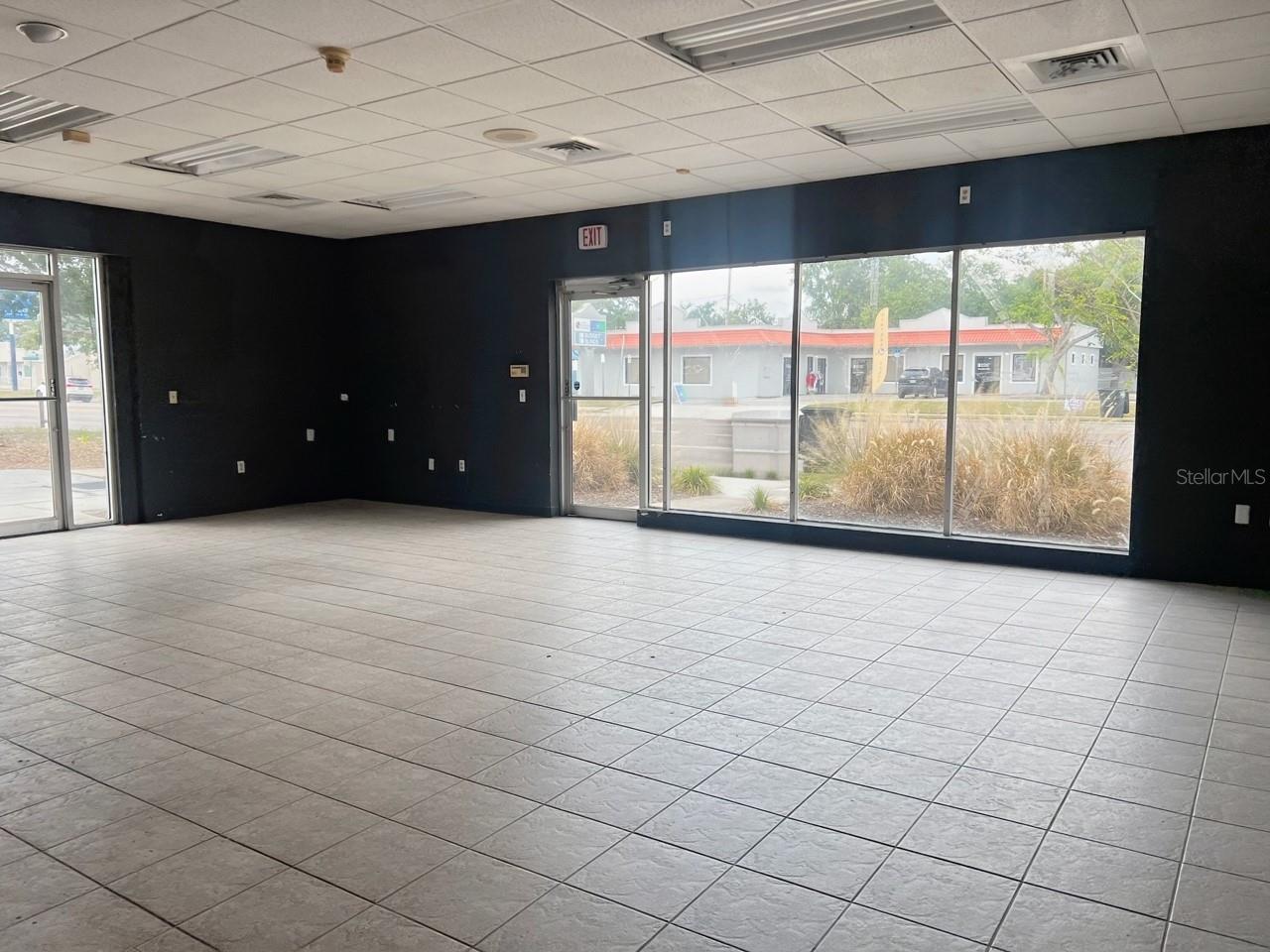 3613 S Dale Mabry Hwy Property Photo 2