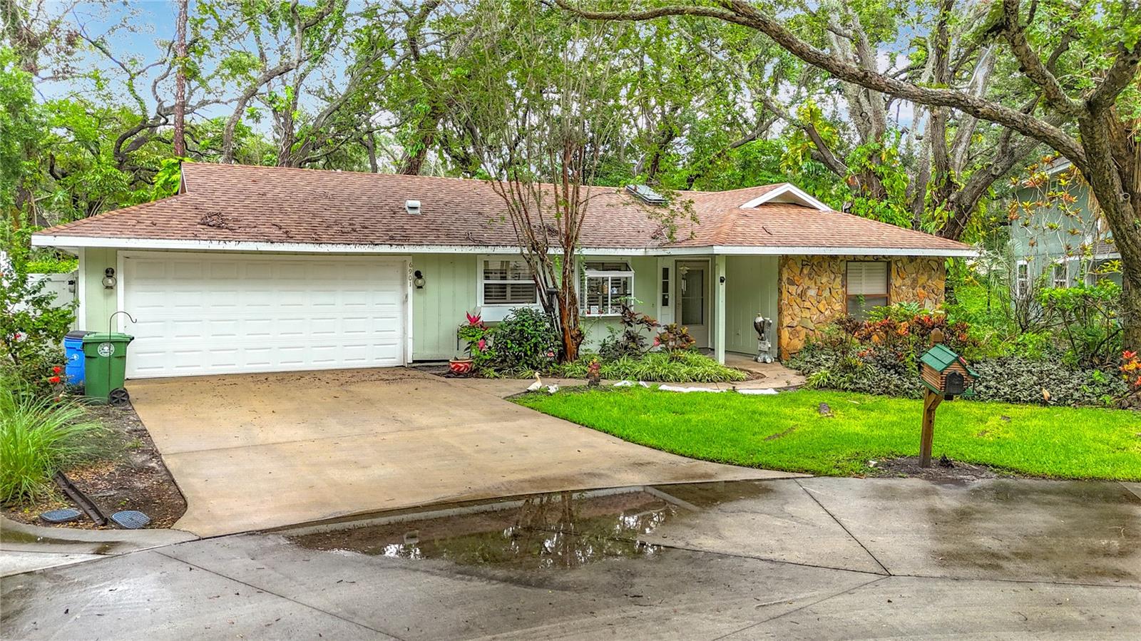 6901 Arbor Oaks Ct Property Photo 1