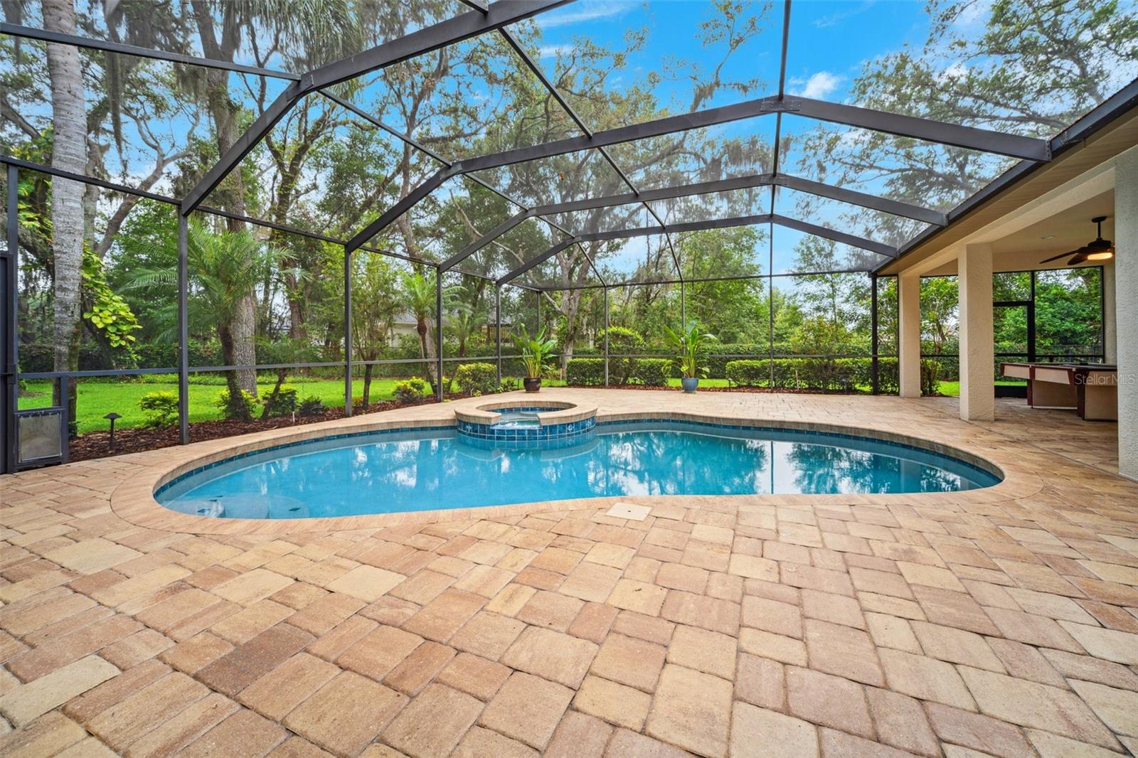 17802 Mission Oak Dr Property Photo 4