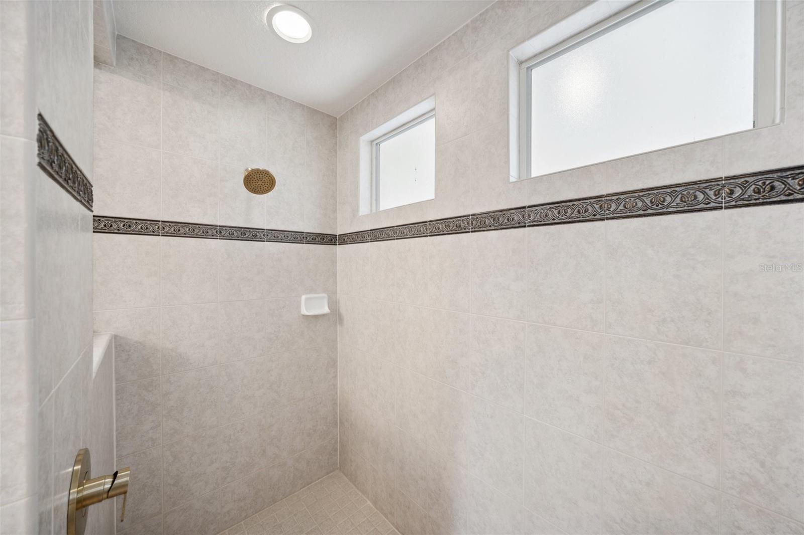 17802 Mission Oak Dr Property Photo 18