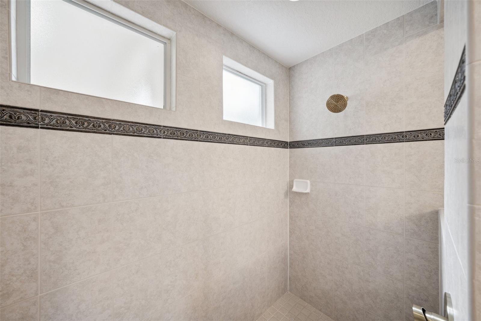 17802 Mission Oak Dr Property Photo 19