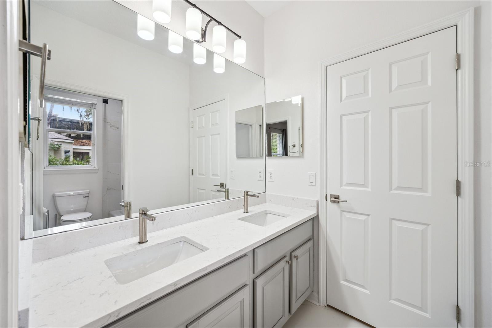 17802 Mission Oak Dr Property Photo 44