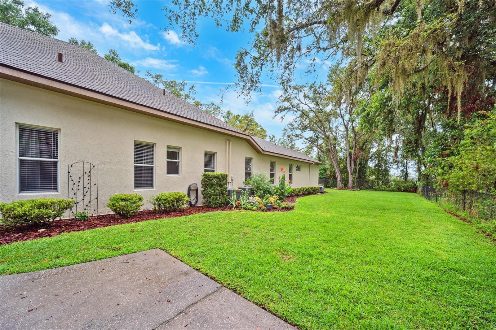 17802 Mission Oak Dr Property Photo 68