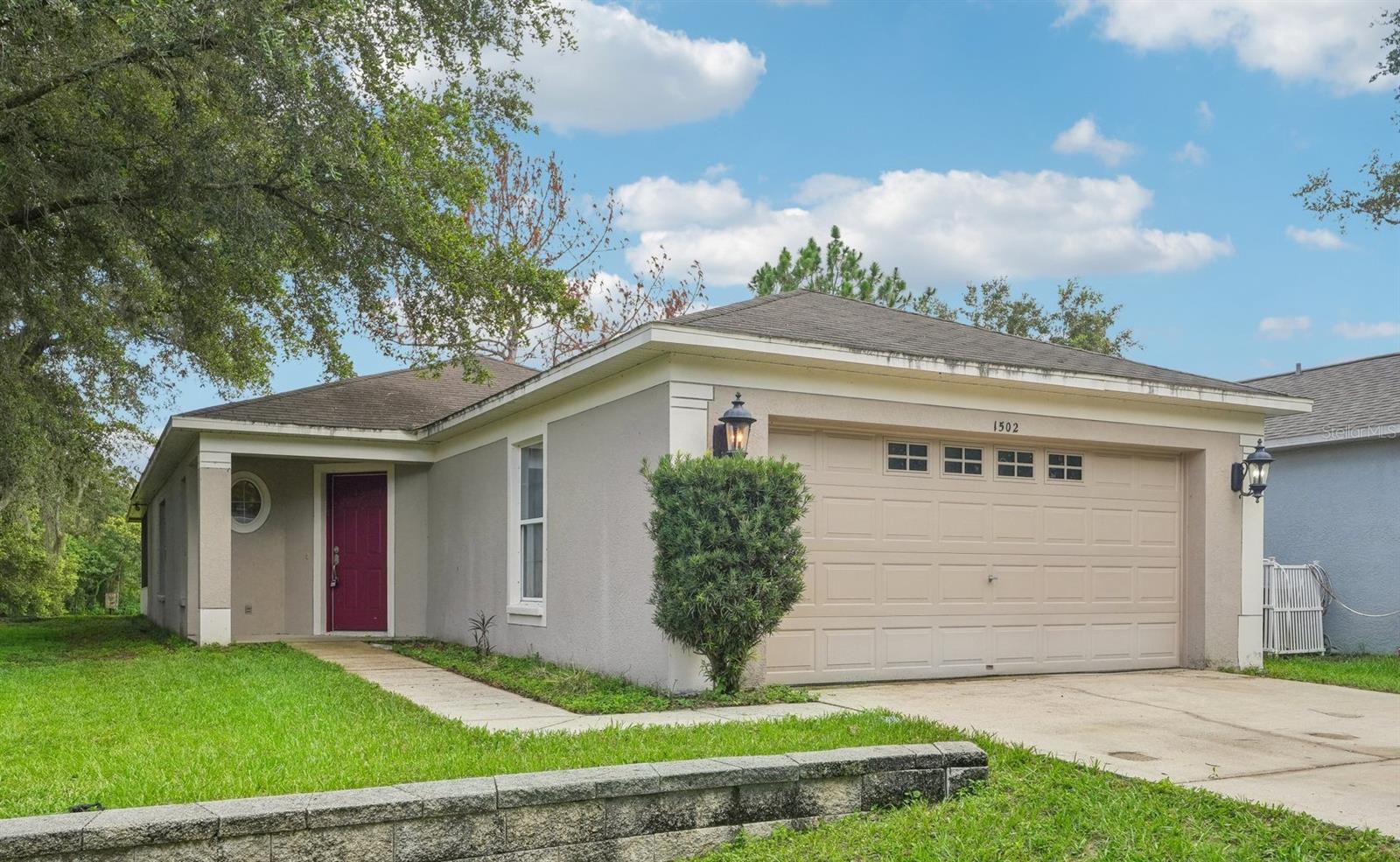1502 Marsh Wood Dr Property Photo 1