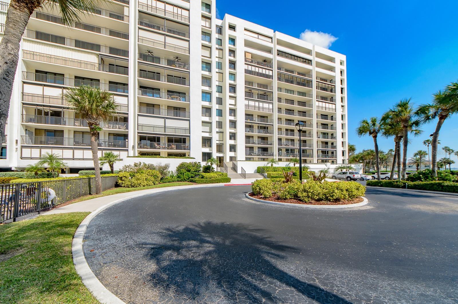 1460 Gulf Blvd #1105 Property Photo 5